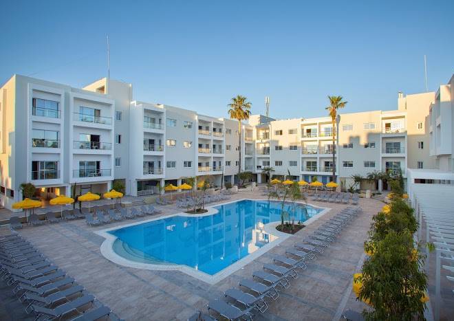 Mayfair Gardens Image