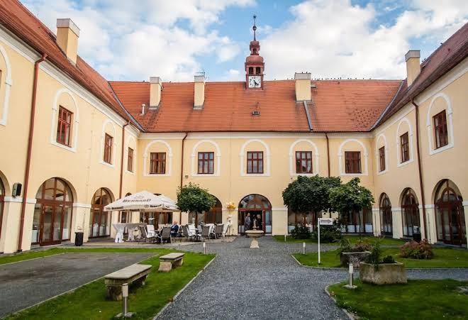 Hotel zamek cechtice