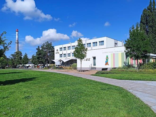 Hotel White Peacock Image