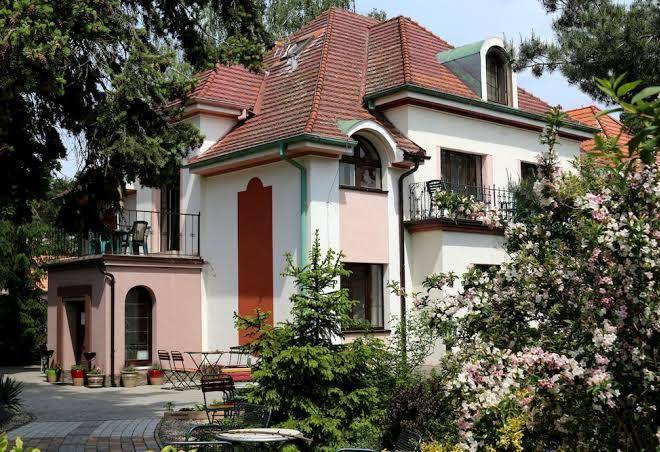 Hotel bor