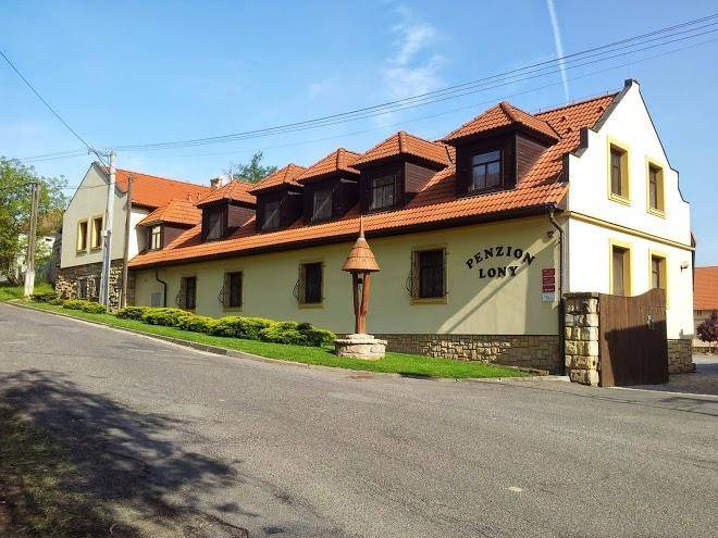 Hotel lony a restaurace
