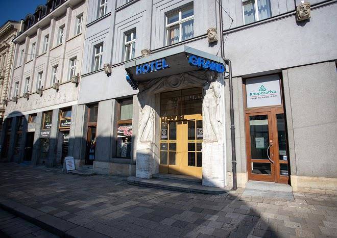 Hotel grand
