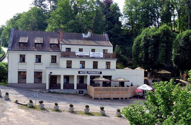 Hotel podkost