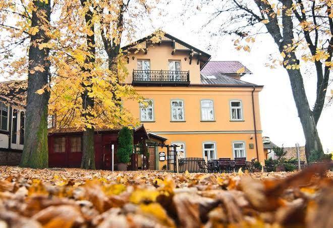 Hotel praha potstejn sro