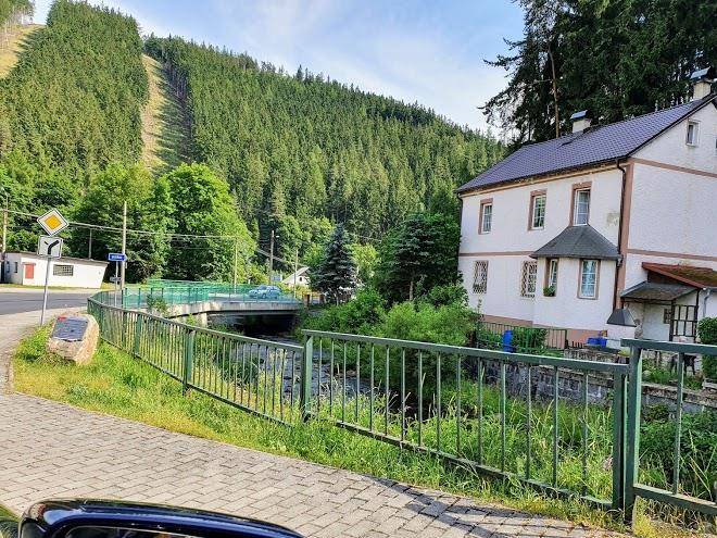 Hotel pod lesem