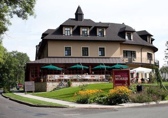 Golf hotel morris