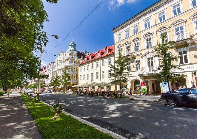 Hotel La Provence Image