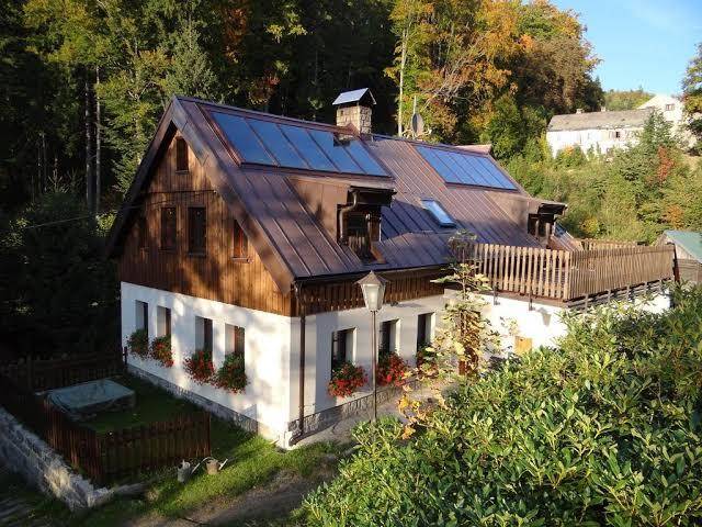 Pension under the hill