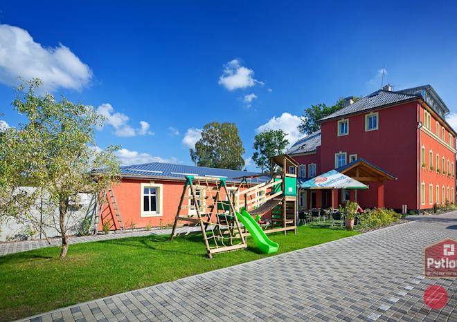 Pytloun wellness travel hotel
