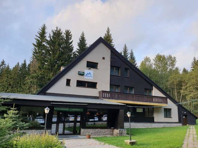 Hotel mumlava spol s ro