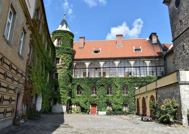 Hotel zamek hruba skala