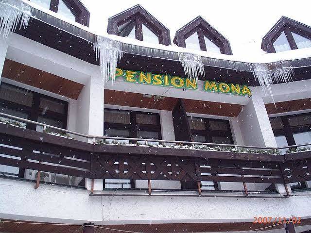 Pension mona