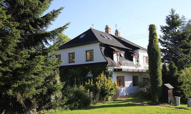 Golden Moon Rekreacni Chalupa Image