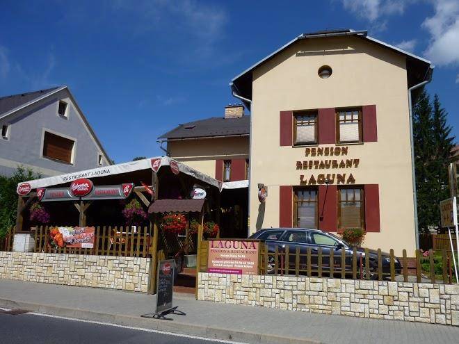 Pension restaurant laguna
