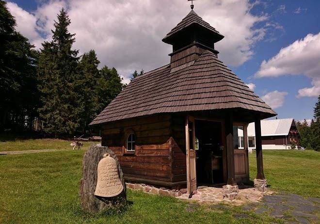 Mountain hotel paprsek