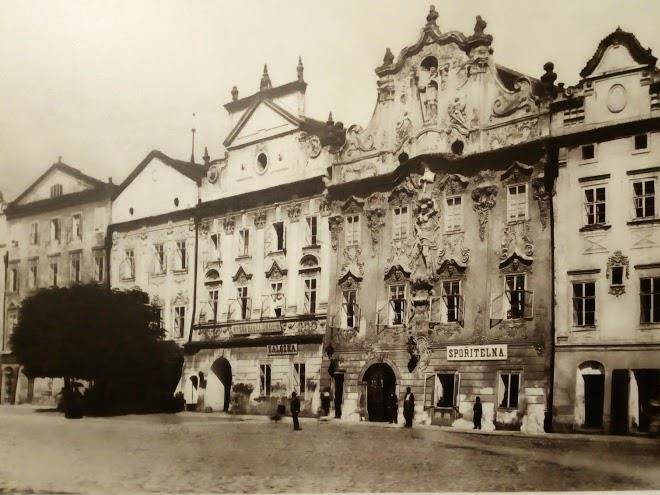 Hotel 100