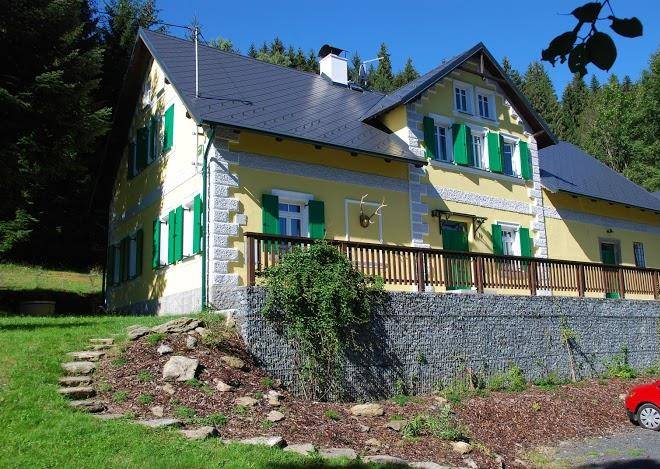 Chalupa Jelenka Image