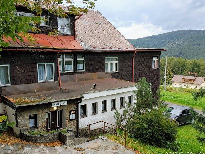 Hotel na strazi