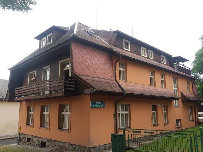 Hotel nova koruna s r o