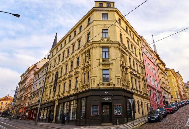 City partner hotel victoria