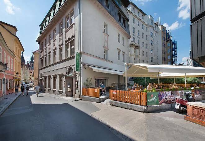 Ea hotel royal esprit