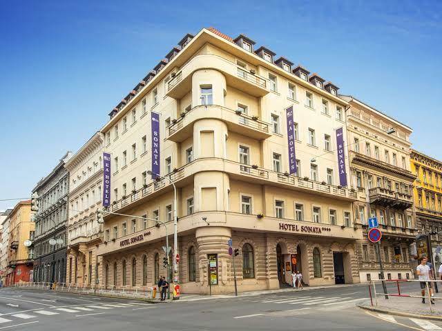 Ea hotel sonata