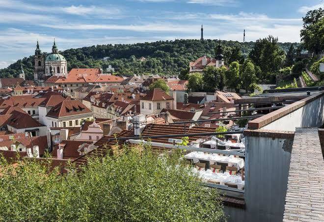 Golden well hotel prague
