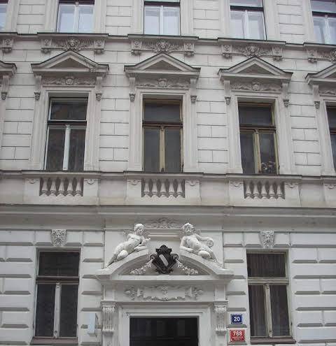 Hotel clara