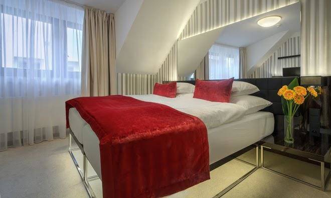 Hotel clementin old town