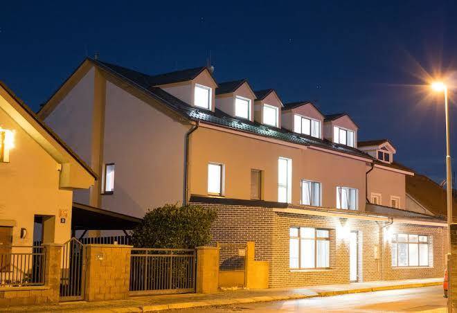 Hotel shato