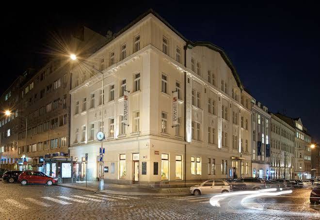 Hotel sovereign