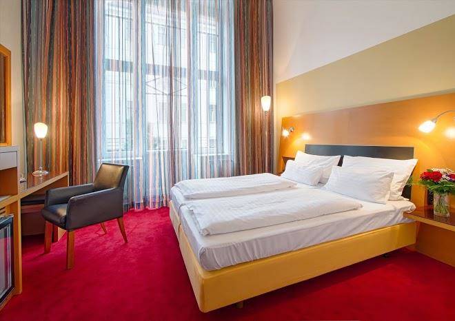 Hotel theatrino