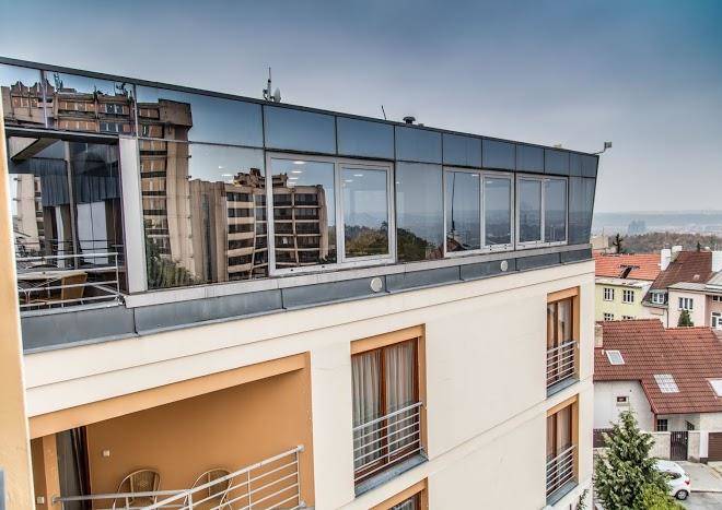 Hotel troja