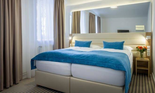 Hotel White Lion Image