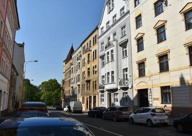 Prague getaway homes slavojova