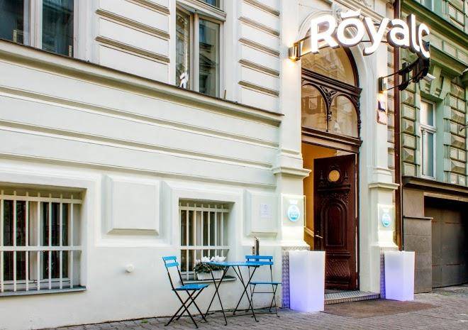 Royal court hotel