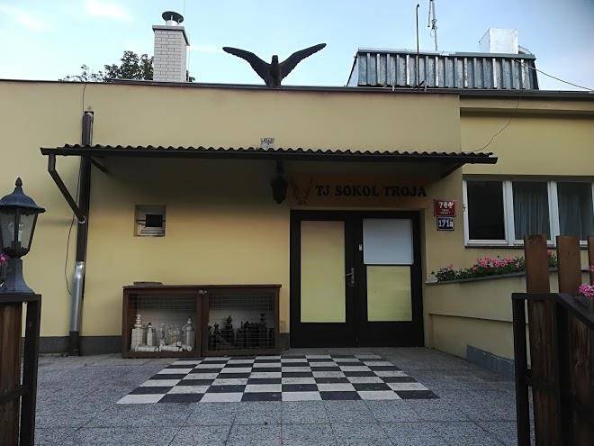 Sokol troja restaurant