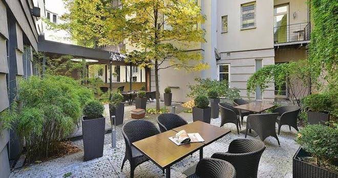 Three crowns hotel