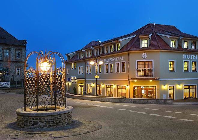 Hotel zavis z falkenstejna