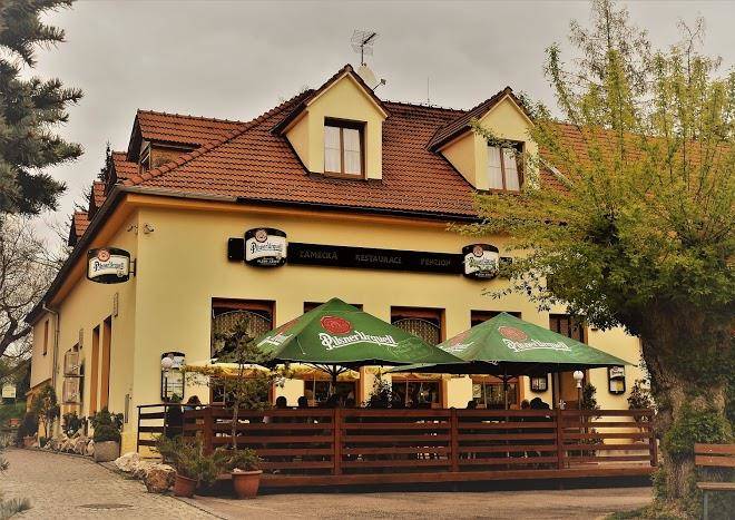 Zamecka restaurace a penzion tyn nad vltavou