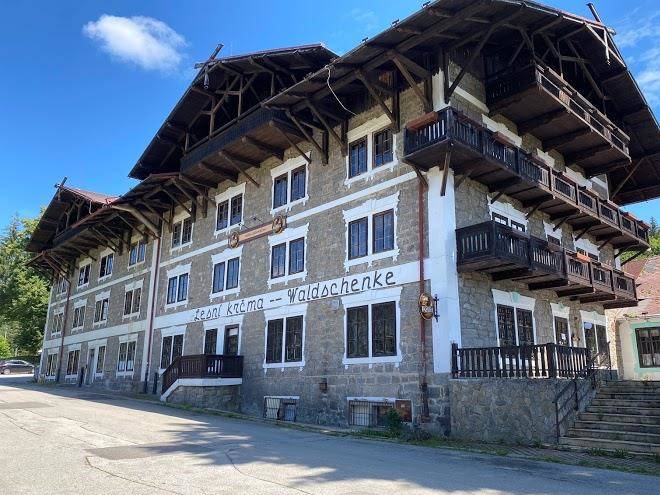 Hotel lesni krcma