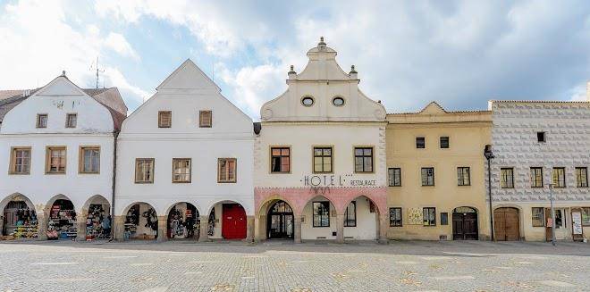 Hotel pivonka