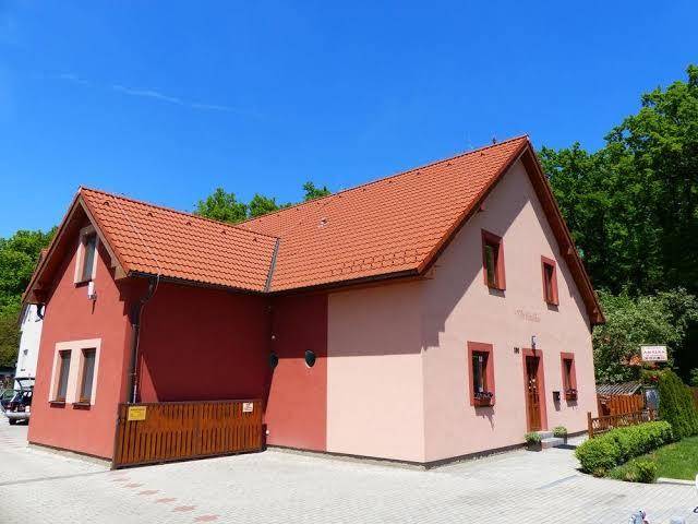 Pension amelia