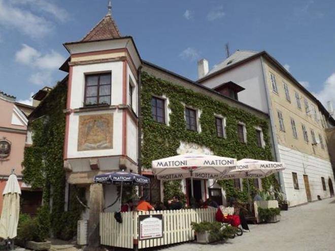 Hotel a restaurace bila pani