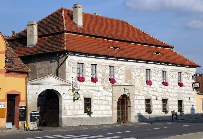 Hotel Restaurant Tavern At Large Image