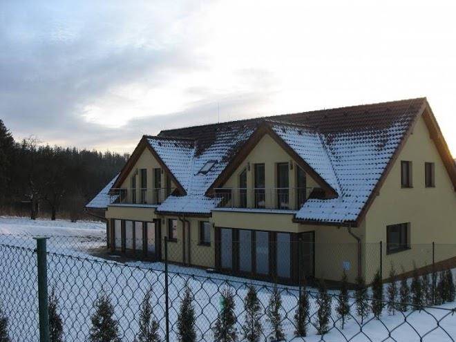 Dvojdum ostrov u macochy