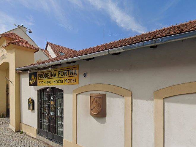 Hotel cerna hora a s