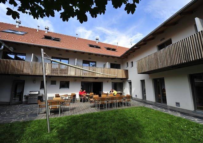Three bulls hotel and restaurant