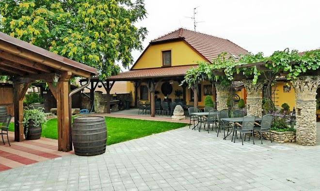 Penzion archivni sklepy ubytovani valtice