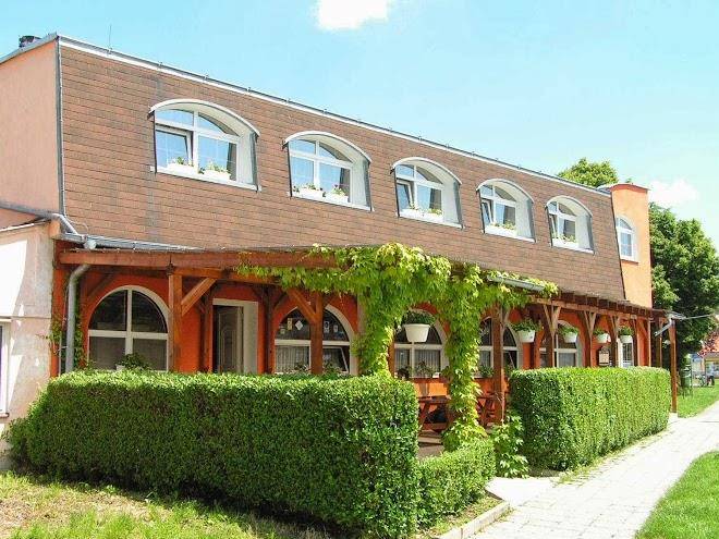 Restaurace penzion u halmu